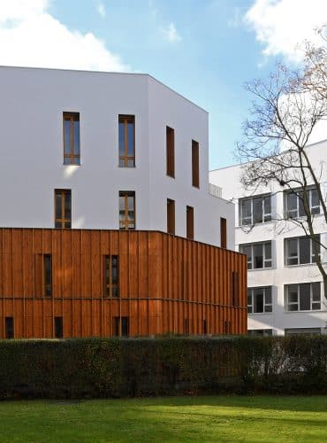 Une résidence étudiante née de la transformation d’un immeuble de bureaux, rue du colonel Pierre Avia (15e) Une résidence étudiante née de la transformation d’un immeuble de bureaux, rue du colonel Pierre Avia (15e)