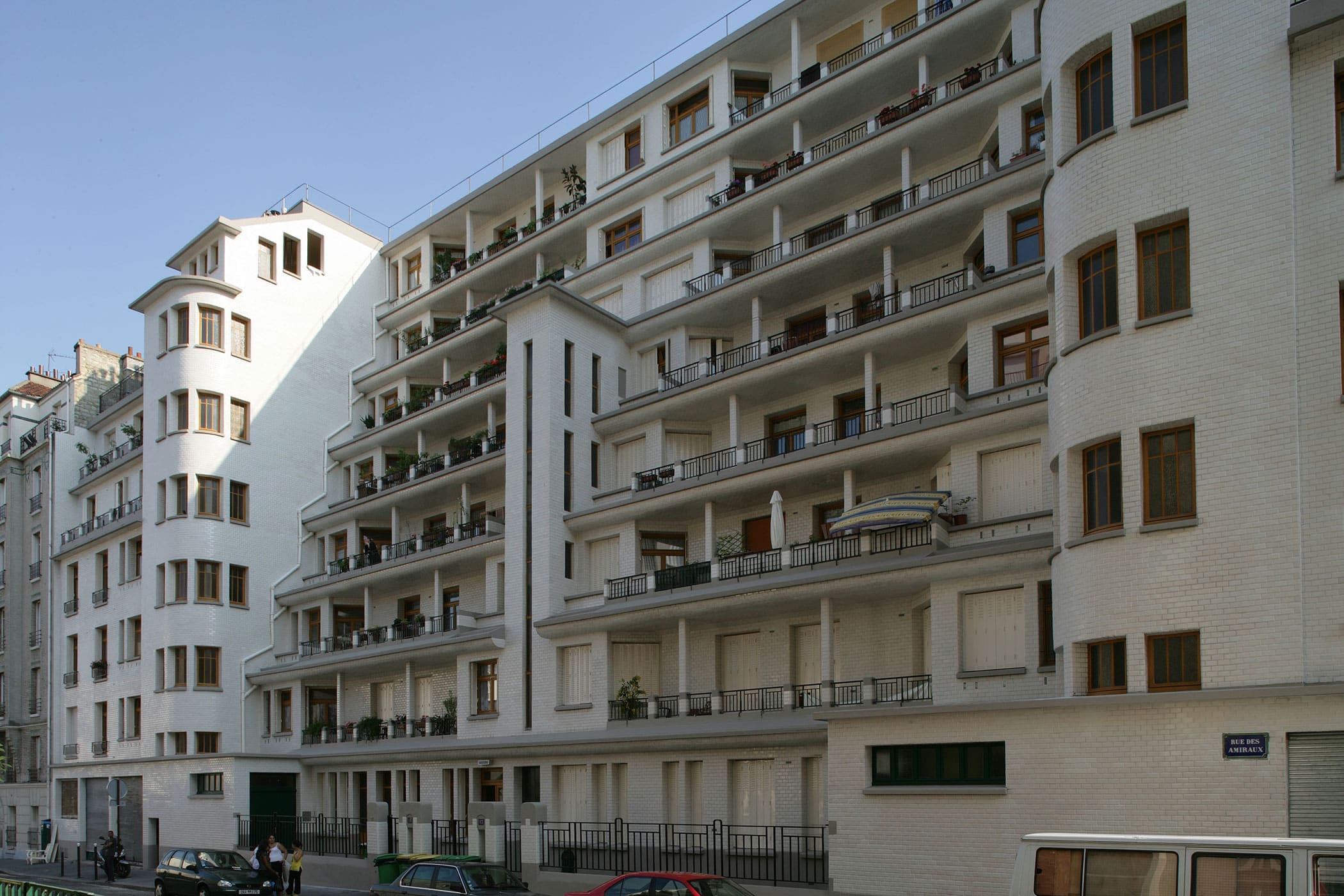Monuments historiques, suivez le guide 1 facade-gradins-henri-sauvage-13-rue-des-amiraux-18e