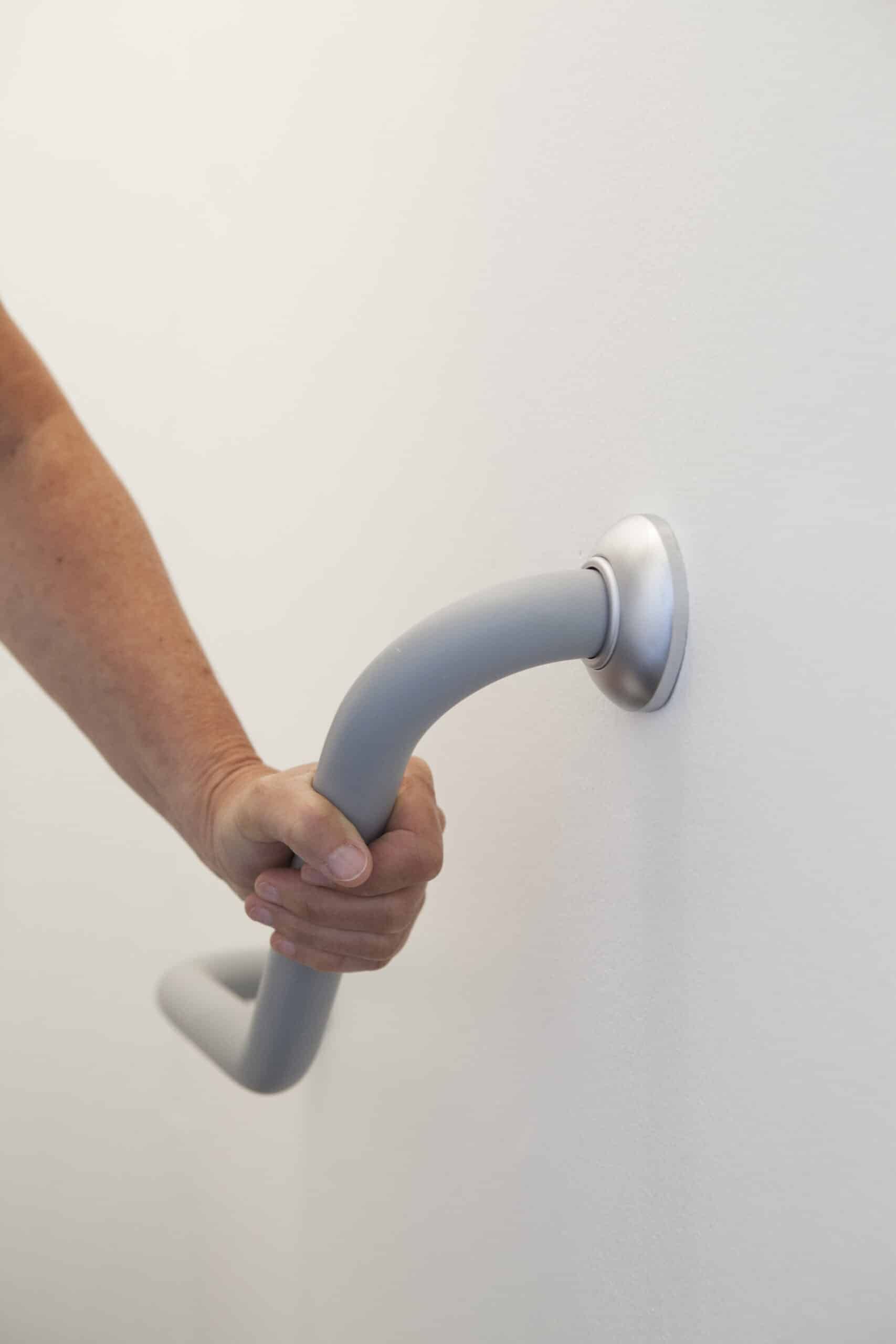 Des services pour les seniors 7 kit access scaled